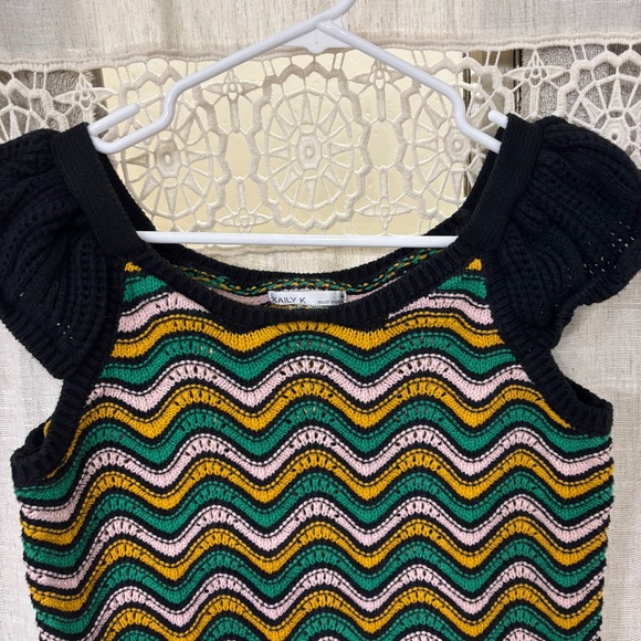 Kaily K Woman’s Crochet Short Ruffled Sleeve Multicolor Sweater Size M - Picture 3 of 5